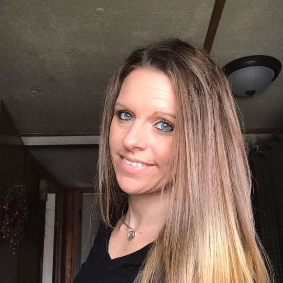 Meet your Posher, Becky - Picture 1 of 1